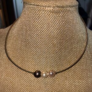 Elegant Pearl Necklace White House black market
